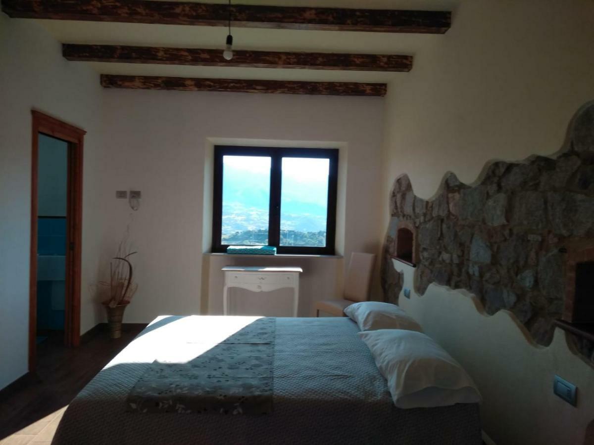 B&B Il Portico Orgosolo Extérieur photo