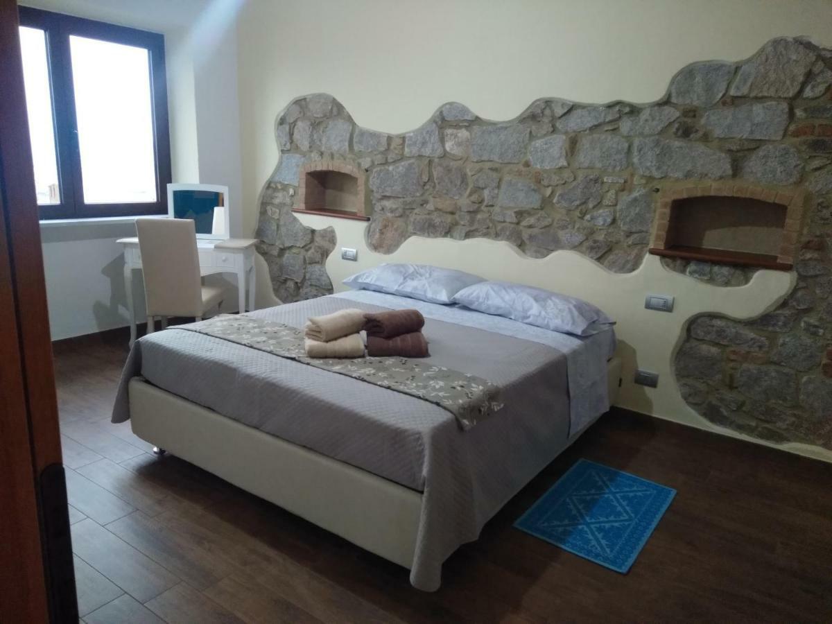 B&B Il Portico Orgosolo Extérieur photo