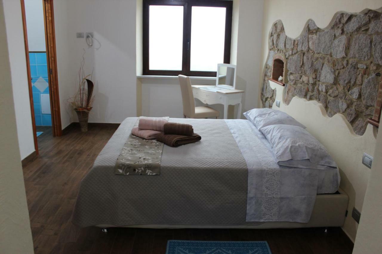 B&B Il Portico Orgosolo Extérieur photo