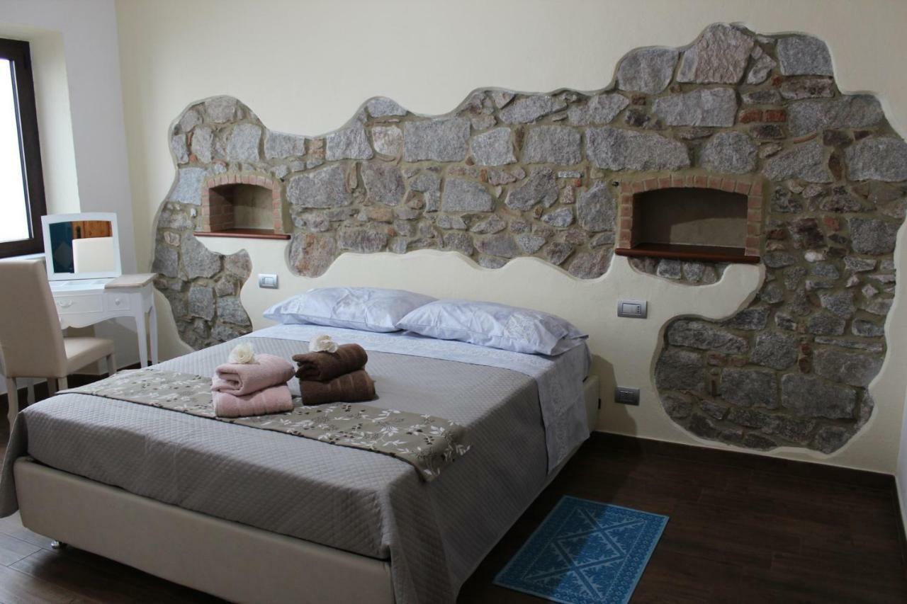 B&B Il Portico Orgosolo Extérieur photo